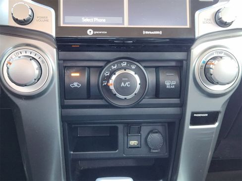 Used 2021 Toyota 4Runner SR5 image 19