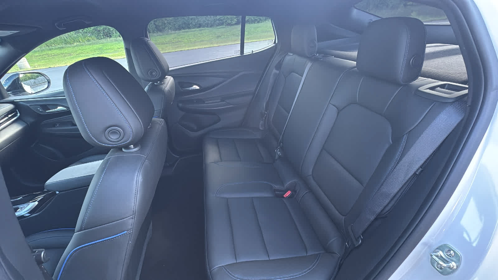 Certified 2024 Buick Envista Sport Touring w/ Convenience I Package FWD image 27