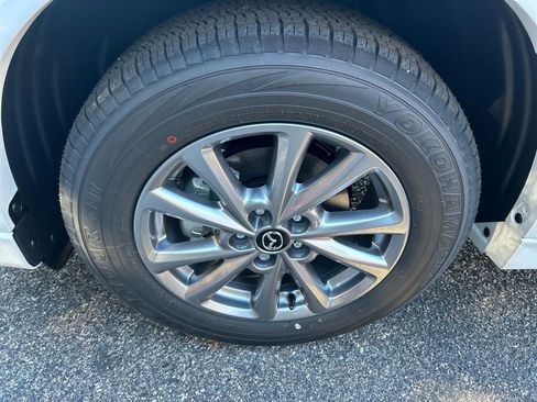 New 2025 MAZDA CX-5 AWD 2.5 S w/ Preferred Package image 12