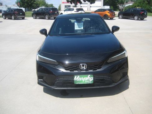 Used 2023 Honda Civic Sport image 3