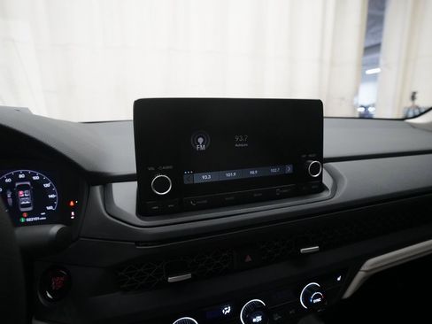 Used 2023 Honda Accord EX image 6