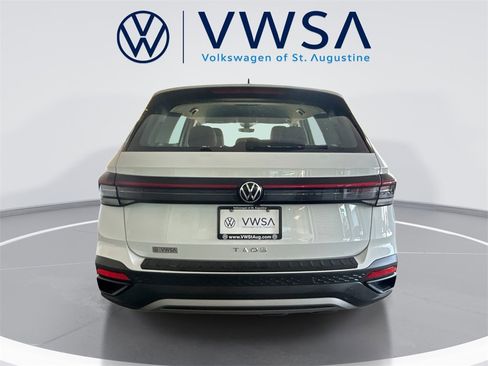 New 2026 Volkswagen Taos S image 7