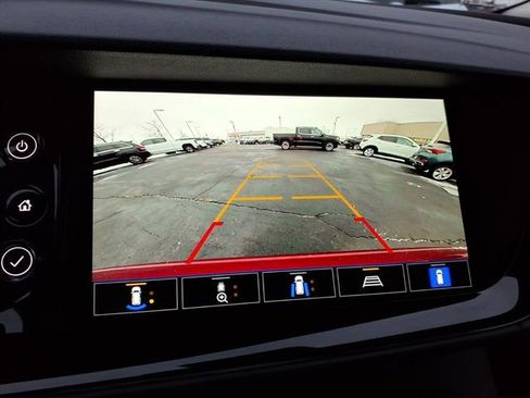 Used 2023 Buick Envision Avenir image 32