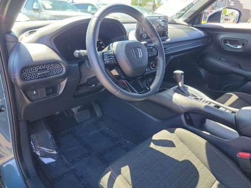 Used 2024 Honda HR-V Sport image 17