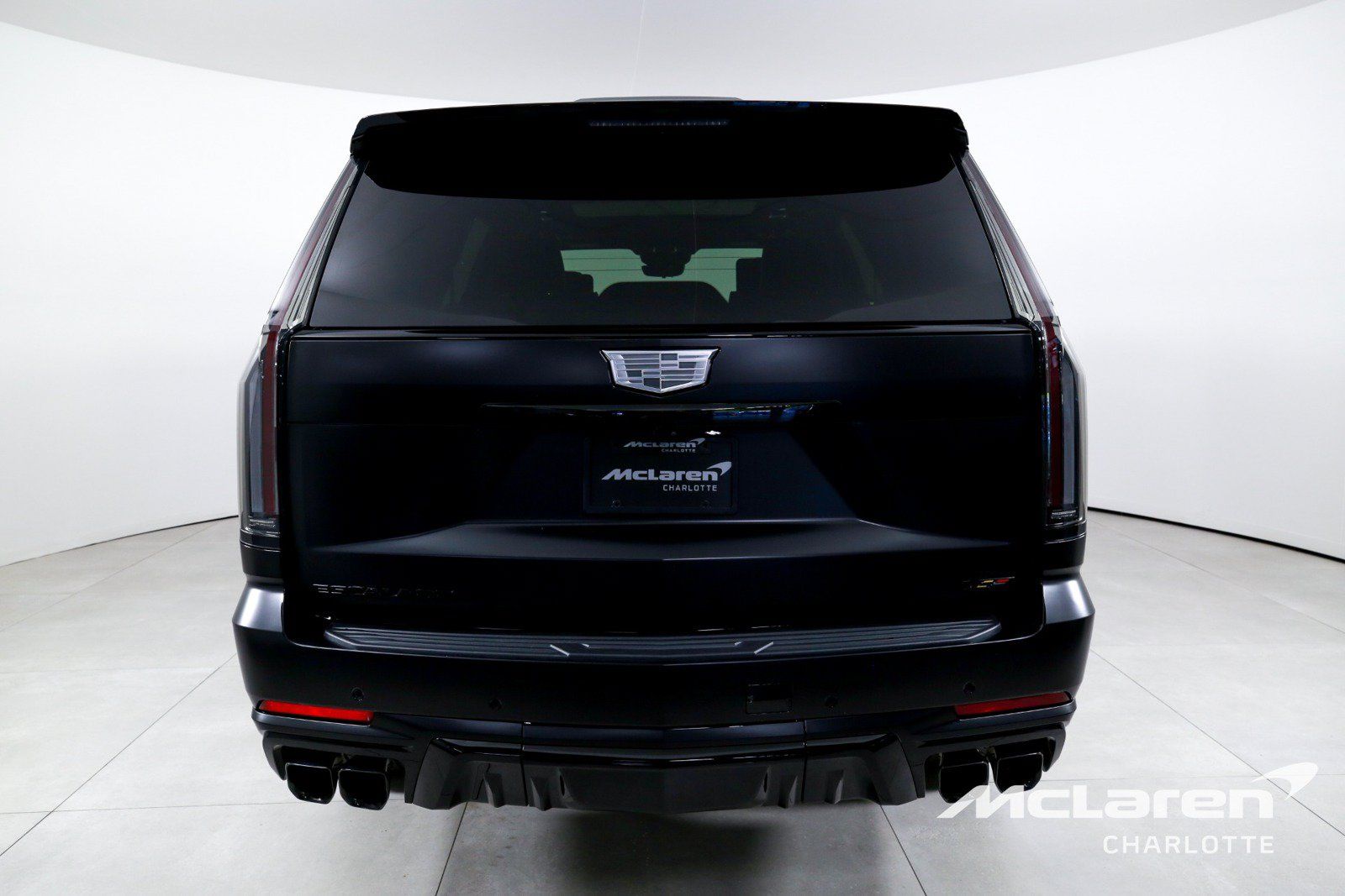 Used 2026 Cadillac Escalade V w/ LPO, ONYX Package AWD/4WD image 7