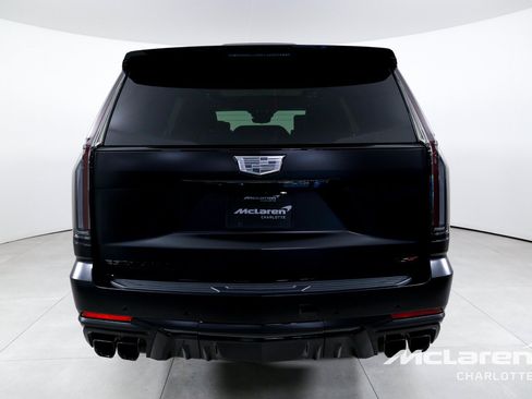 Used 2026 Cadillac Escalade V w/ LPO, ONYX Package AWD/4WD image 7
