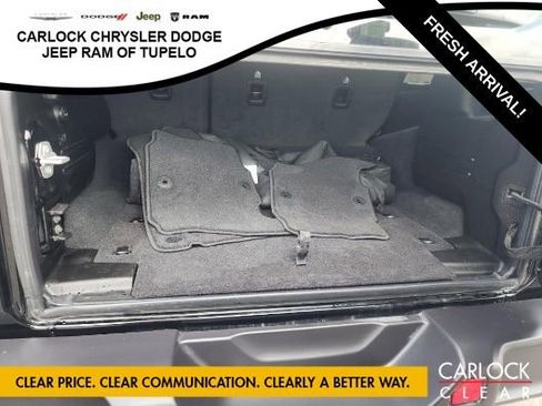 Used 2025 Jeep Wrangler Sahara image 10