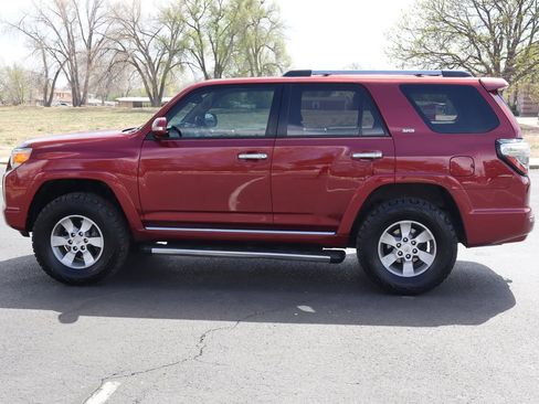 Used 2010 Toyota 4Runner Trail image 9