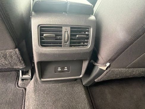 Used 2024 Nissan Rogue SV AWD/4WD image 20