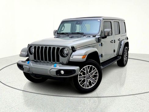 Used 2023 Jeep Wrangler Sahara image 2