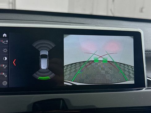 Used 2021 BMW X1 xDrive28i w/ Premium Package image 22