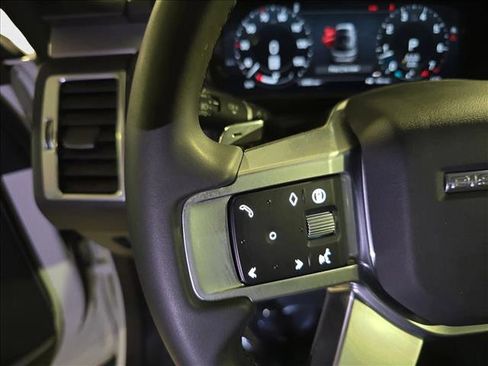 Certified 2024 Land Rover Discovery Dynamic SE image 14