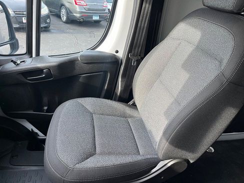 Used 2023 RAM ProMaster 2500 image 30