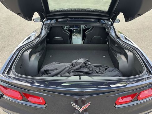 Used 2015 Chevrolet Corvette Stingray Coupe RWD image 6