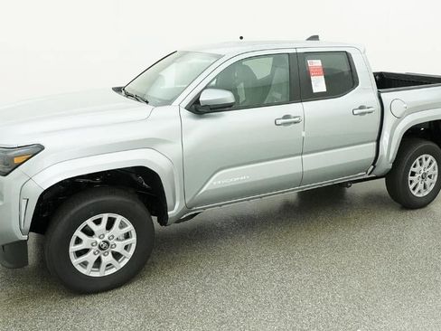 New 2026 Toyota Tacoma SR5 RWD image 2