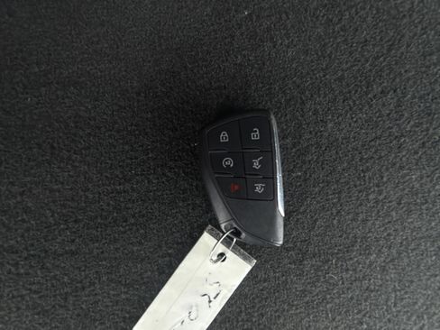 Used 2022 Chevrolet Tahoe RST w/ Luxury Package image 15