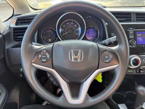 Used 2016 Honda Fit LX image 11