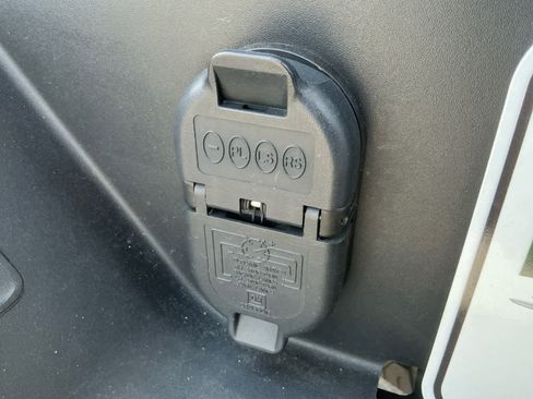 Used 2024 Chevrolet Silverado 1500 RST image 23