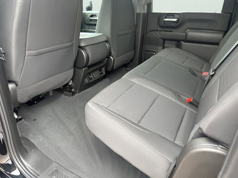 Used 2025 Chevrolet Silverado 2500 Custom w/ Custom Value Package image 19