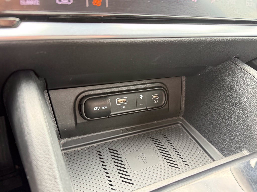 Used 2024 Kia Sportage EX FWD image 18