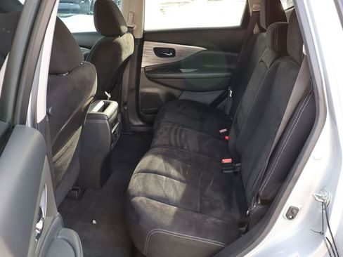 Used 2017 Nissan Murano SV w/ Premium Plus Package image 40