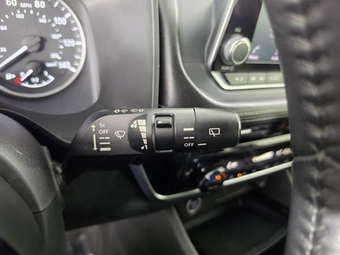 Used 2021 Nissan Rogue SV w/ Premium Package FWD image 29