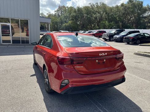 Used 2022 Kia Forte LXS FWD image 7