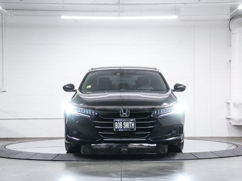 Used 2021 Honda Accord Sport image 2