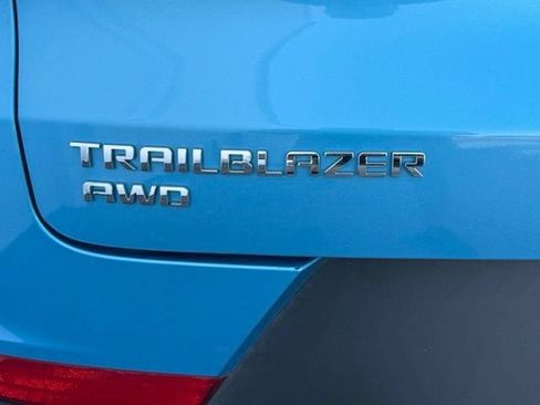 Certified 2025 Chevrolet TrailBlazer LT AWD/4WD image 9