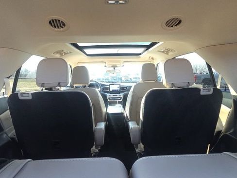 Certified 2023 Ford Explorer XLT w/ Equipment Group 202A image 13