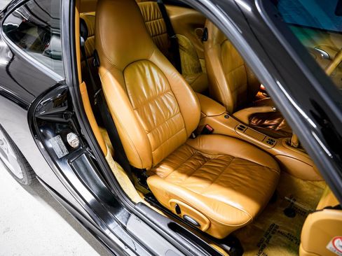 Used 2003 Porsche 911 Carrera 4S AWD/4WD image 22