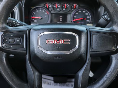 Used 2020 GMC Sierra 2500 4x4 Crew Cab w/ Convenience Package image 17