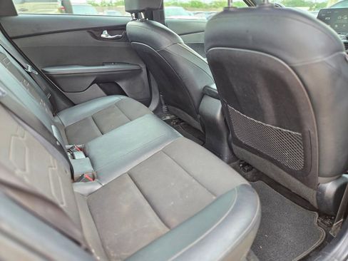 Used 2021 Kia Forte GT-Line w/ GT-Line Premium Package FWD image 11