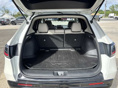 Used 2023 Honda HR-V EX-L image 8