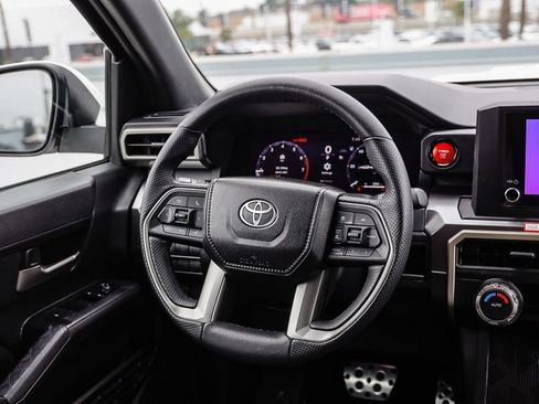 Used 2025 Toyota Tacoma TRD Sport RWD image 18