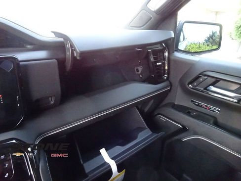 New 2026 GMC Sierra 1500 AT4X image 31