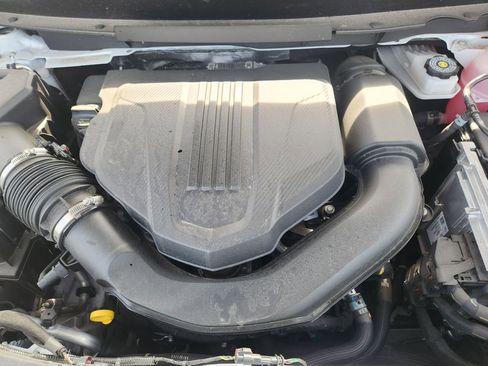 Used 2025 GMC Acadia Elevation image 30