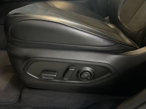 Used 2024 Jeep Grand Cherokee Altitude AWD/4WD image 52