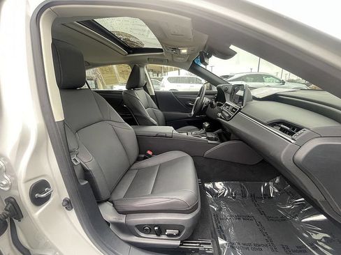 Used 2024 Lexus ES 250 w/ Premium Package AWD/4WD image 26