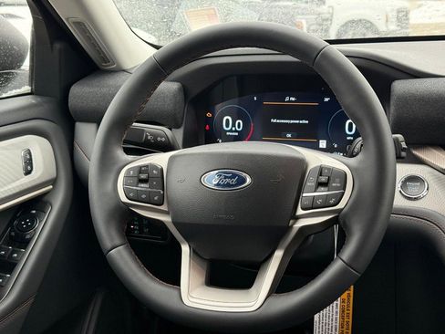 New 2026 Ford Explorer Active w/ Active Comfort Package image 10