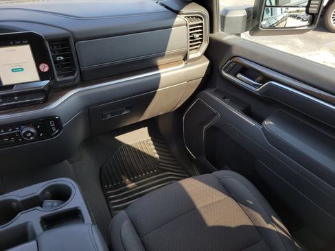 Used 2025 Chevrolet Silverado 2500 LT w/ Convenience Package AWD/4WD image 19