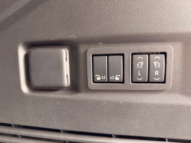 Used 2024 GMC Yukon Denali w/ Max Trailering Package AWD/4WD image 14