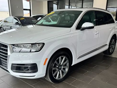 Used 2017 Audi Q7 3.0T Prestige AWD/4WD image 1