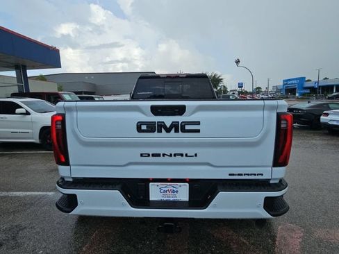 Used 2026 GMC Sierra 3500 Denali Ultimate AWD/4WD image 6