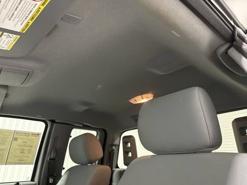 Used 2015 Ford F250 XLT w/ XLT Premium Package RWD image 19