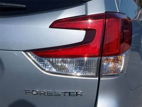 Used 2021 Subaru Forester Limited w/ Popular Package #3 image 8