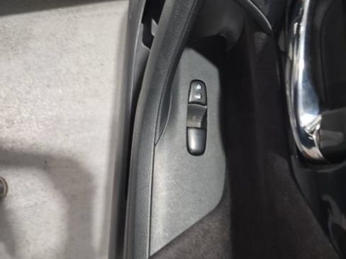 Used 2013 Nissan Altima 2.5 S FWD image 23