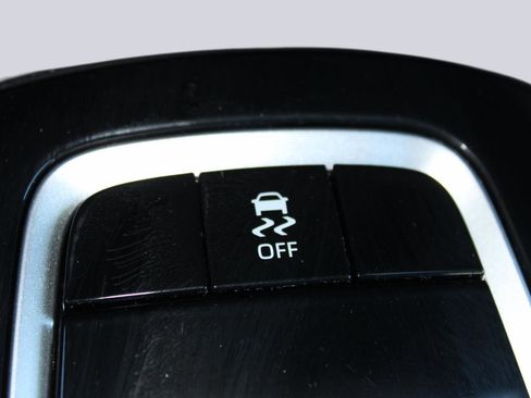 Used 2024 Toyota Corolla LE image 21