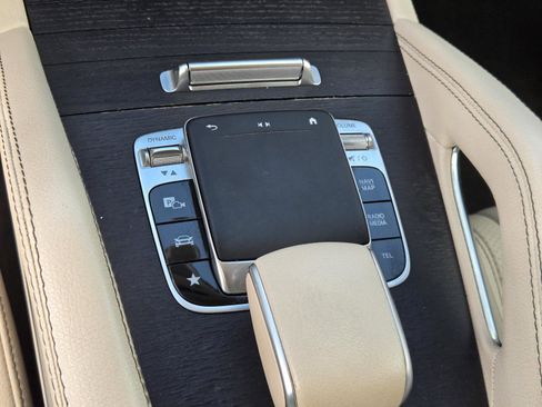 Used 2020 Mercedes-Benz GLE 350 4MATIC image 13