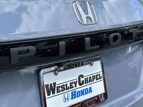 New 2026 Honda Pilot Sport image 11